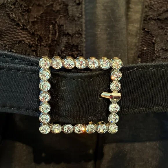 Black taffeta and lace cocktail dress, Size 2 - Picture 3 of 5